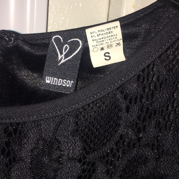 Formal Dress, Form Fitting! GREAT CONDITION - Picture 3 of 5